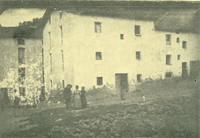 IZTUETA-ren ILOBAK, JAIOTETXEAN(1924)